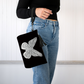 Sac «clutch» ou étui à maquillage en cuir végan (Noir) - La Source de ma Liberté - Papillon - Édition Limitée