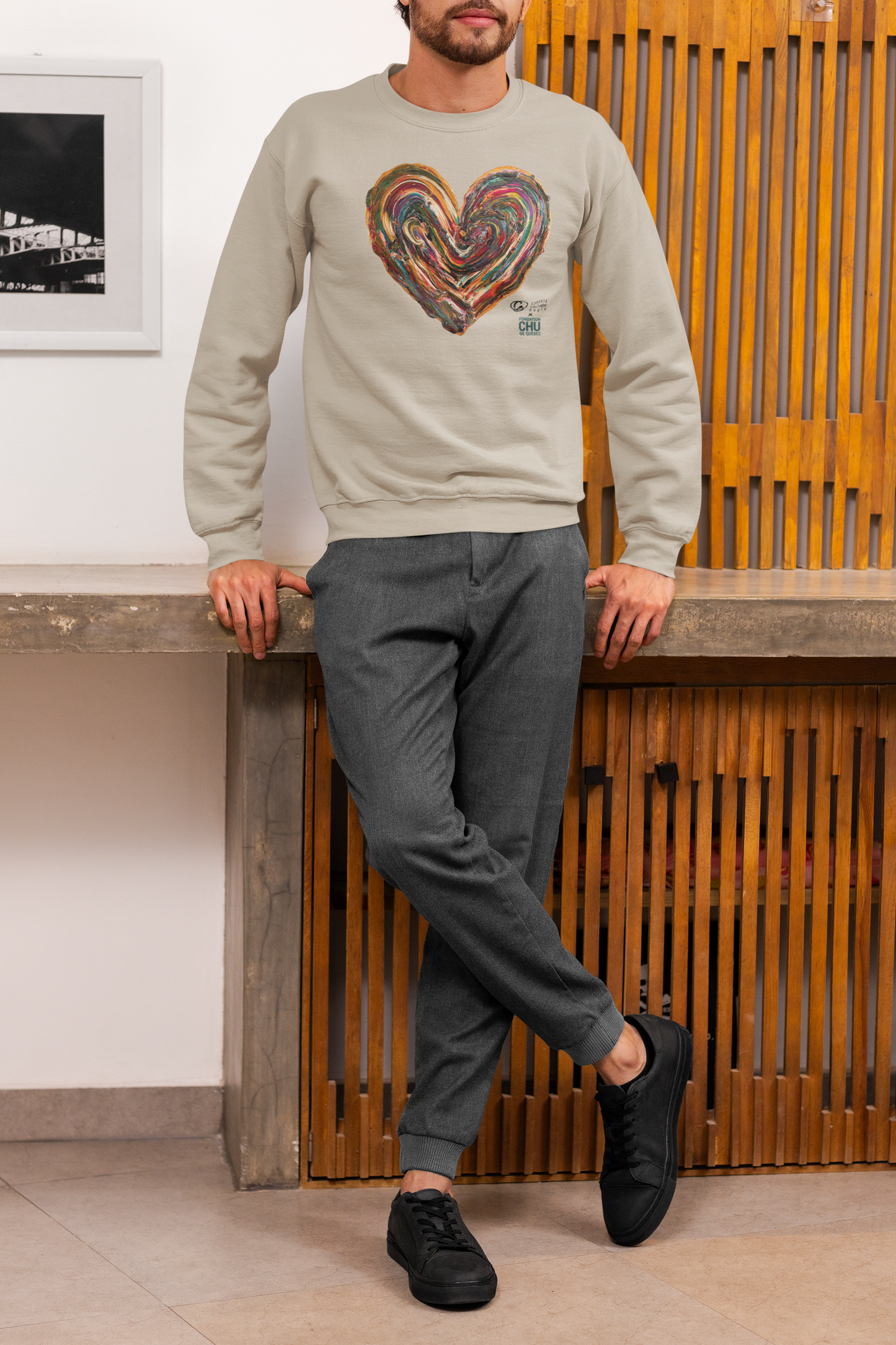 Coton ouaté Crewneck signature CCB – Le Coeur des Souhaits - CHU de Québec - Sable