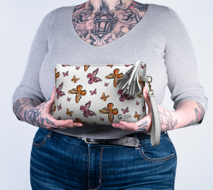 Sac «clutch» ou étui à maquillage en cuir végan - La légèreté d’Esprit - Papillons